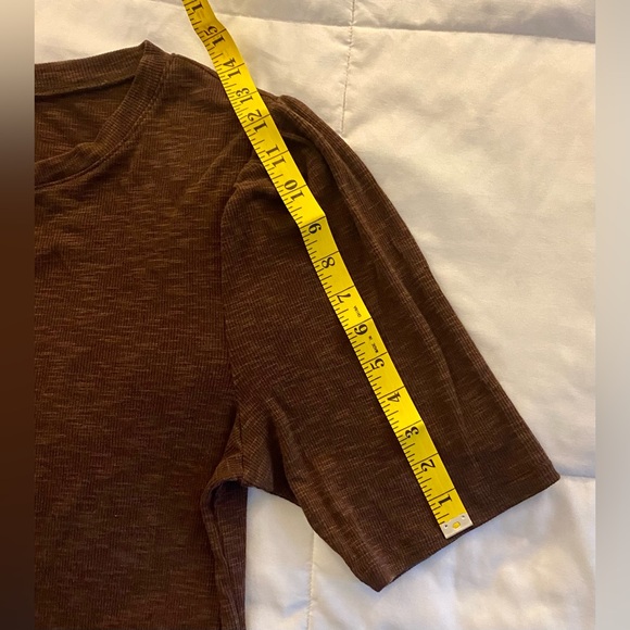 Gap woman’s ribbed Henley. Size XL. NWOT - Picture 6 of 7